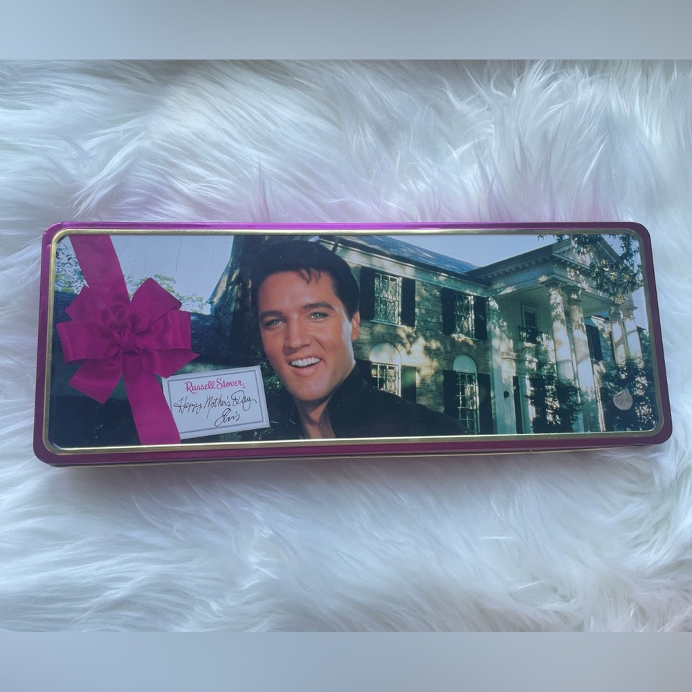 Vintage 1999 ELVIS PRESLEY RUSSELL STOVER HAPPY Mother’s Day TIN Graceland